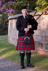 Bagpiper William Plail